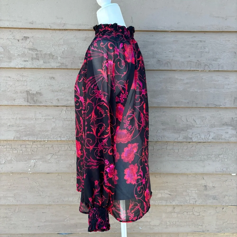 Eva Mendes sheer high neck blouse! - Picture 3 of 5